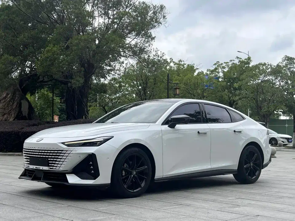 Changan UNI-V 1.5T Smart Pilot Edition 2022
