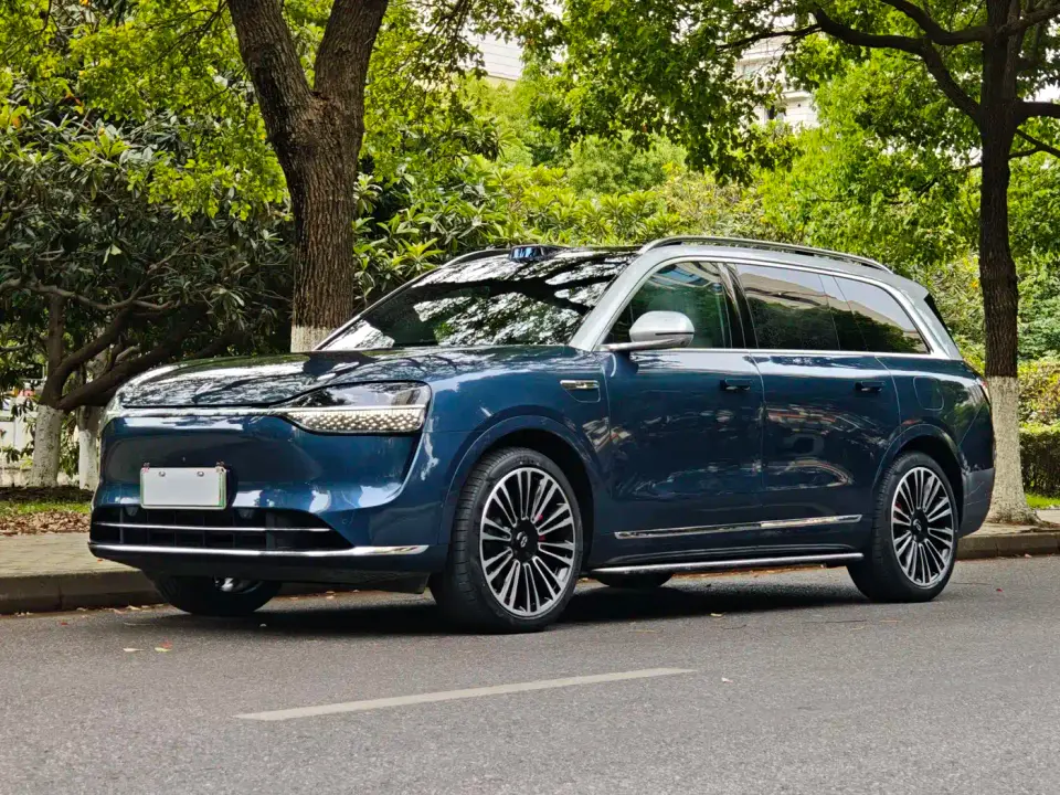 AITO Wenjie AITO M9 Extended Range Ultra 42kWh 6-Seater 2024