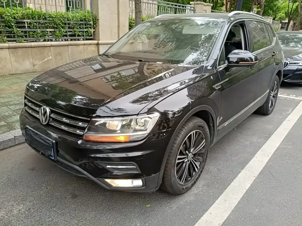 Volkswagen Tiguan L Facelift 280TSI Auto 2WD Panorama Comfort China VI 2020
