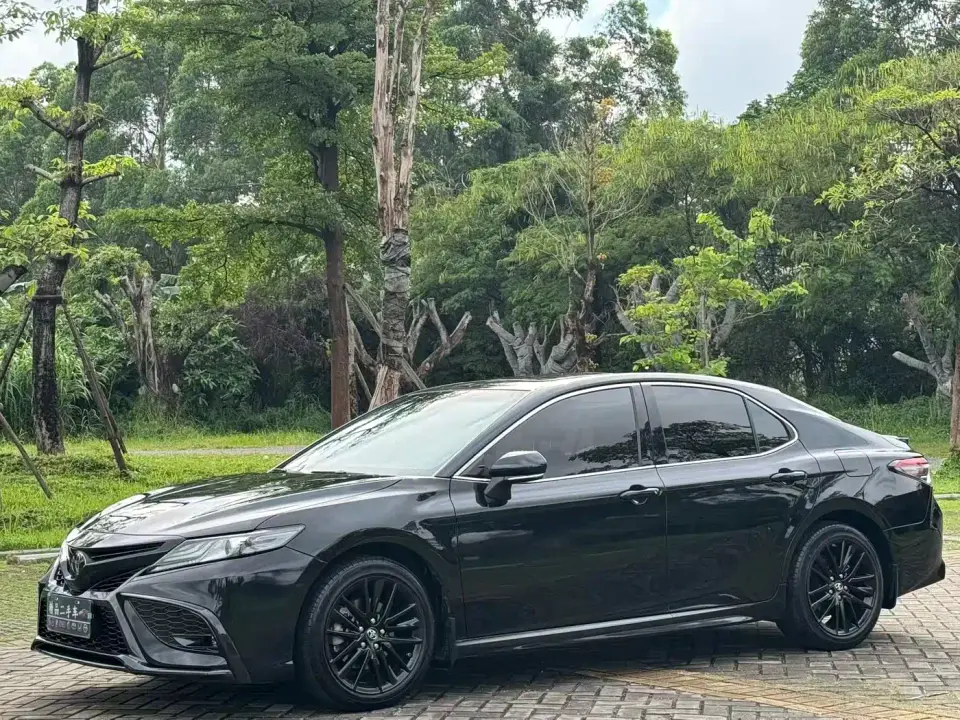 Toyota Camry 2.5S Knight Edition 2022
