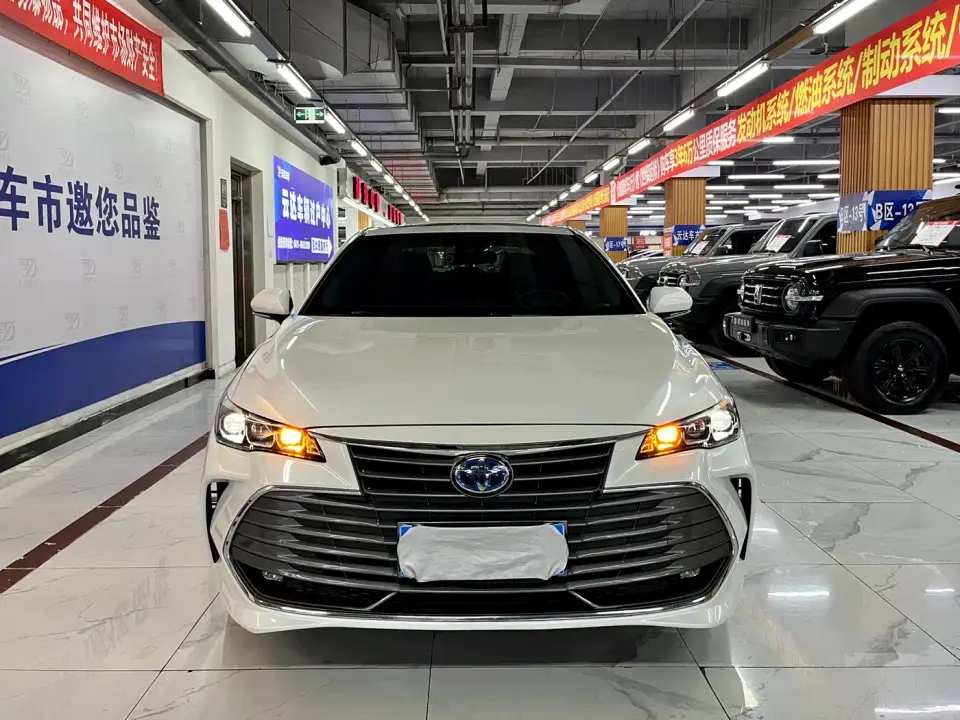 Toyota Avalon Hybrid 2.5L Luxury Edition China VI 2021