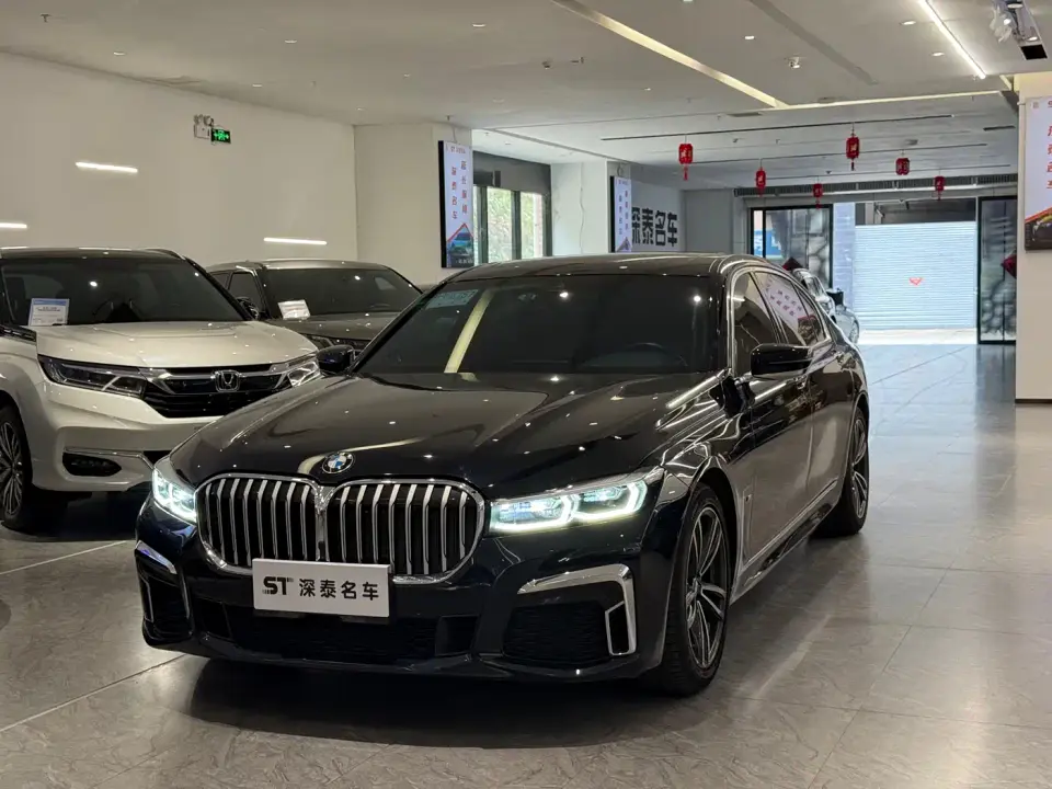 BMW 7 Series Model 730Li M Sport Package 2021