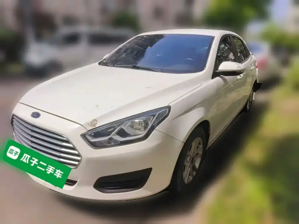 Ford Escort Facelift 1.5L Auto Premium Edition (TPMS) China VI 2021