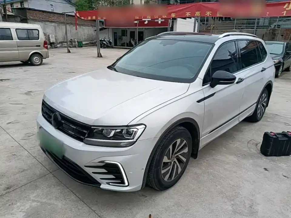 Volkswagen Tiguan L PHEV 430PHEV Plug-in Hybrid Premium 2021