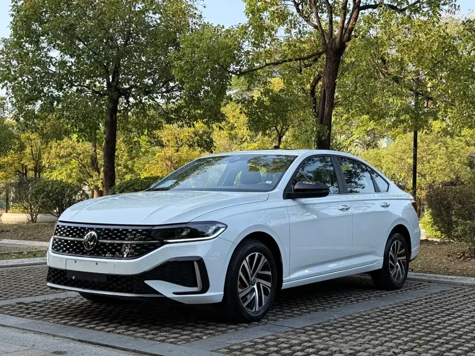 Volkswagen Lavida Model 300TSI DSG Starlight Leading Edition 2024