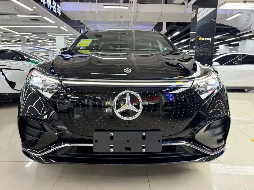 Mercedes-Benz EQS SUV Model 500 4MATIC 2026
