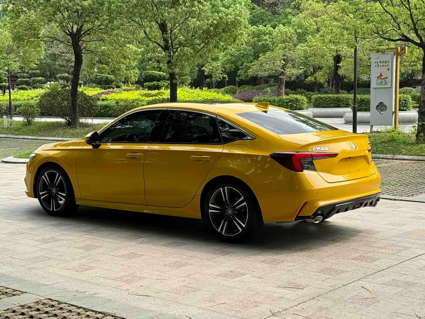 Honda Integra 240TURBO CVT Premium Edition 2022 — фото 16