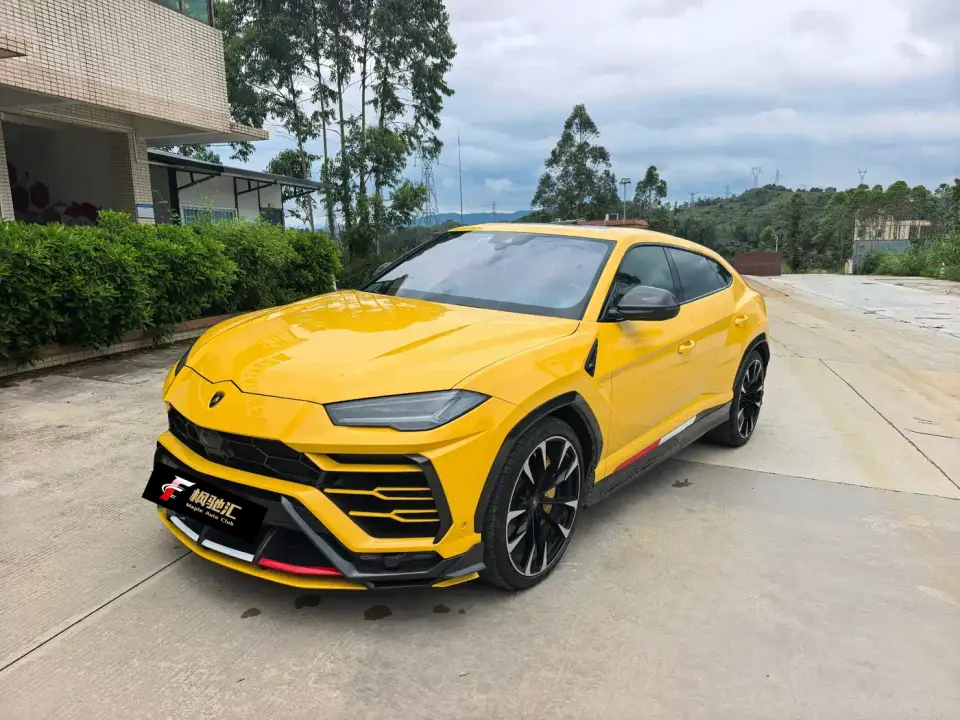Lamborghini Urus 4.0T V8 2019