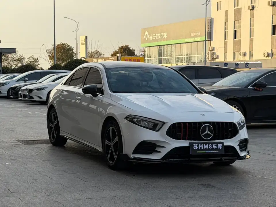 Mercedes-Benz A-Class A 200 L Fashion Edition 2023