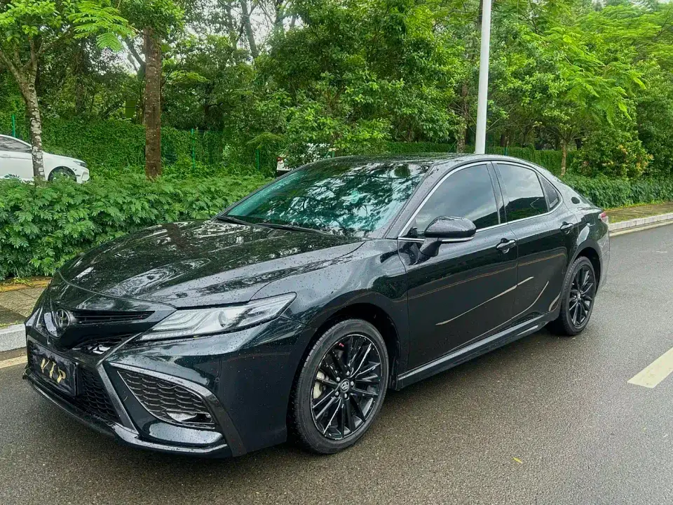 Toyota Camry 2.0S Knight Edition 2023