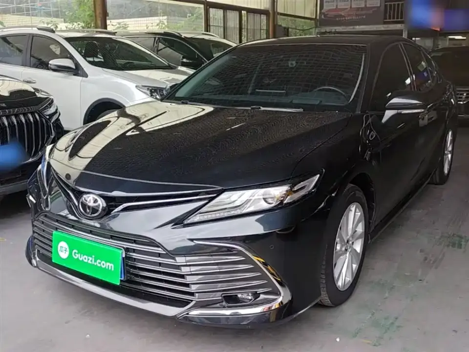 Toyota Camry 2.0G Luxury Edition 2022