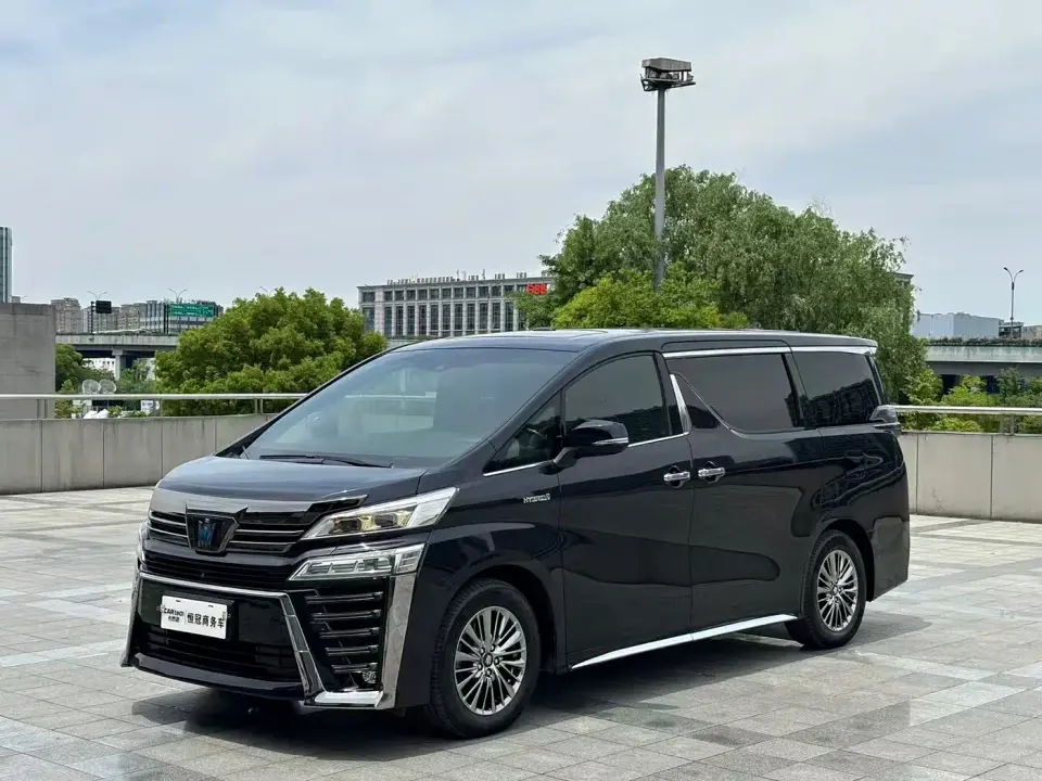 Toyota Vellfire Crown Hybrid 2.5L HV Ultimate 2023