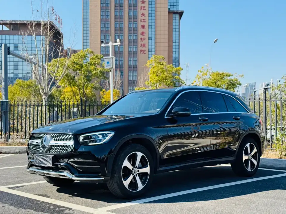 Mercedes-Benz GLC-Class Model GLC 260 L 4MATIC Luxury Edition 2022
