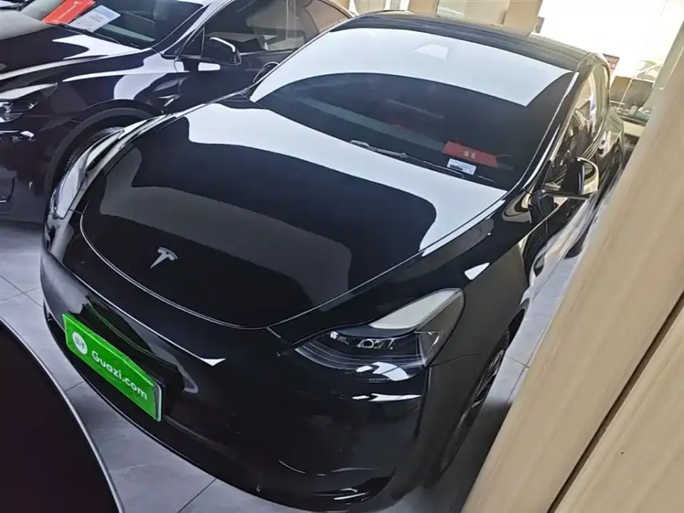 Tesla Model Y Facelift Rear-Wheel Drive Version 2023