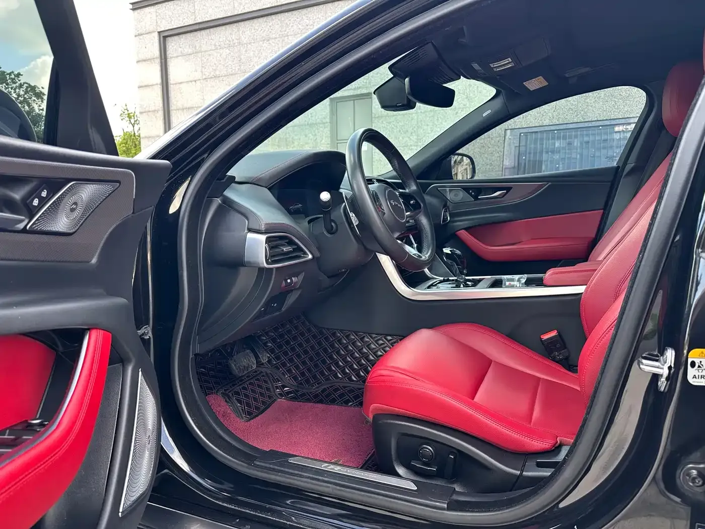 Jaguar XEL 2.0T 250PS R-DYNAMIC S Progressive Sport Edition 2022 — фото 4