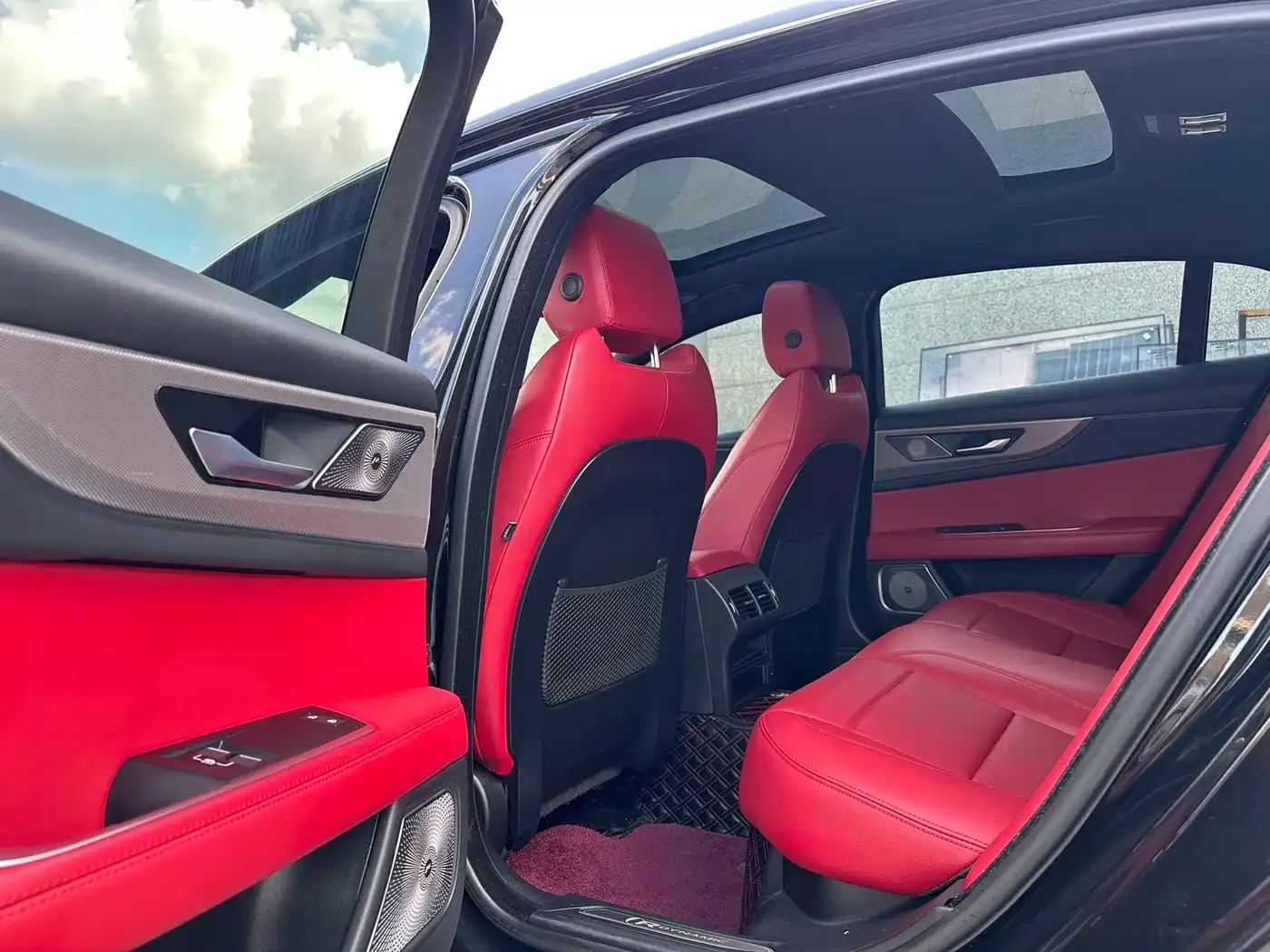 Jaguar XEL 2.0T 250PS R-DYNAMIC S Progressive Sport Edition 2022 — фото 5