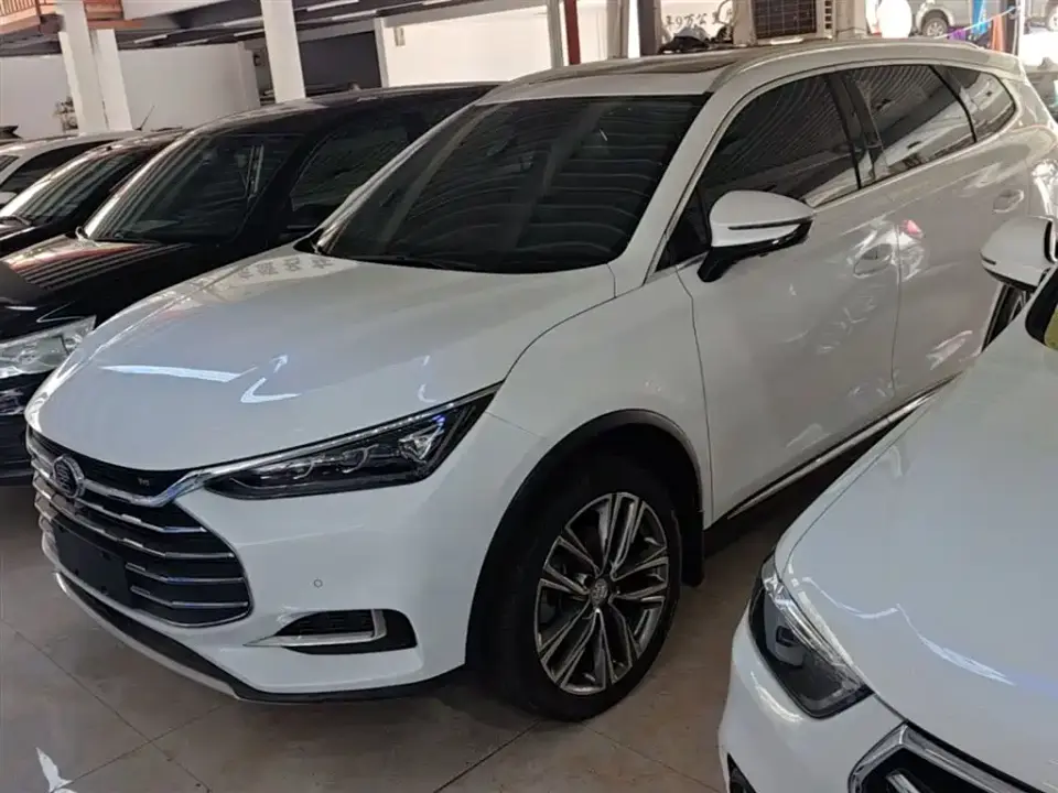 BYD Tang 2.0T Automatic Smart Connect Noble 7-seater China VI 2020