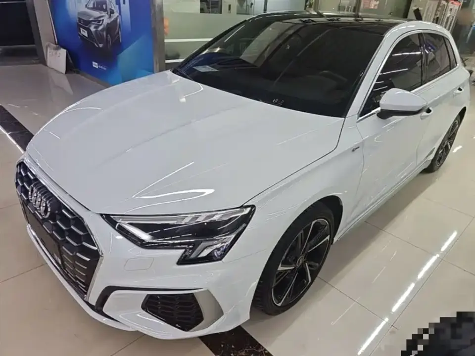 Audi A3 Model Sportback 35 TFSI Fashion Sport 2024