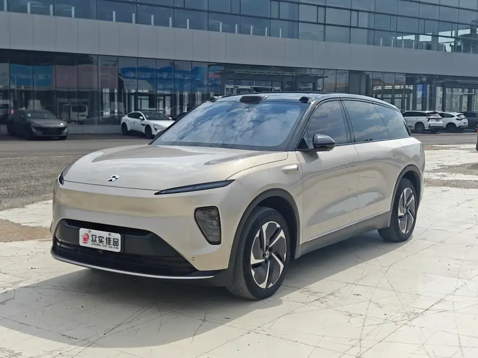 NIO ES8 75kWh Executive Edition 2023