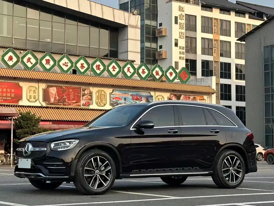 Mercedes-Benz GLC-Class Model GLC 300 L 4MATIC Dynamic Edition 2022