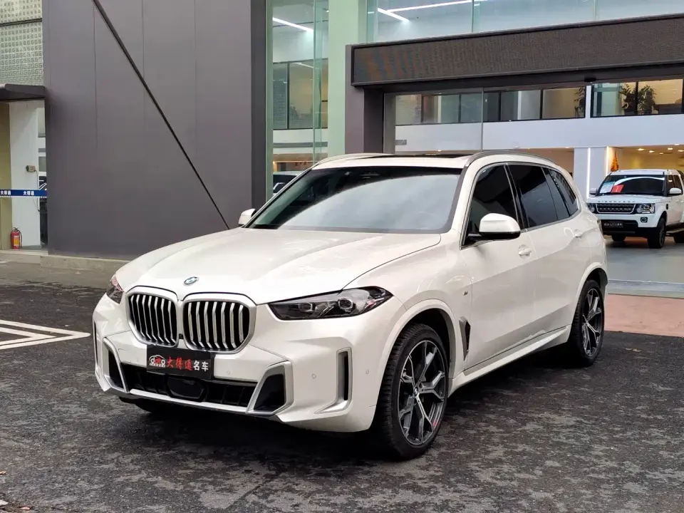 BMW X5 xDrive 30Li Premium M Sport Package 2024