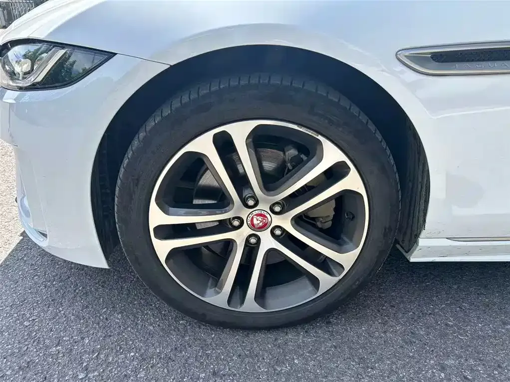 Jaguar XEL Model 2.0T 250PS R-DYNAMIC S Progressive Sport Edition 2025 — фото 16