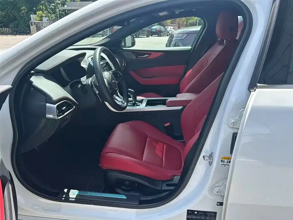 Jaguar XEL Model 2.0T 250PS R-DYNAMIC S Progressive Sport Edition 2025 — фото 22