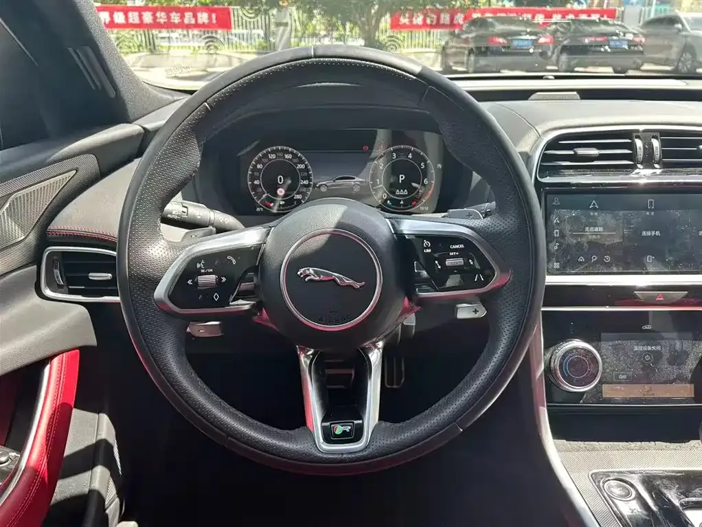 Jaguar XEL Model 2.0T 250PS R-DYNAMIC S Progressive Sport Edition 2025 — фото 14