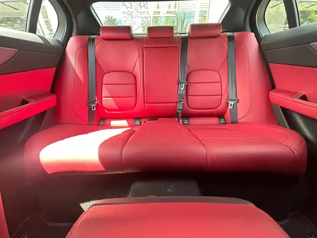 Jaguar XEL Model 2.0T 250PS R-DYNAMIC S Progressive Sport Edition 2025 — фото 12