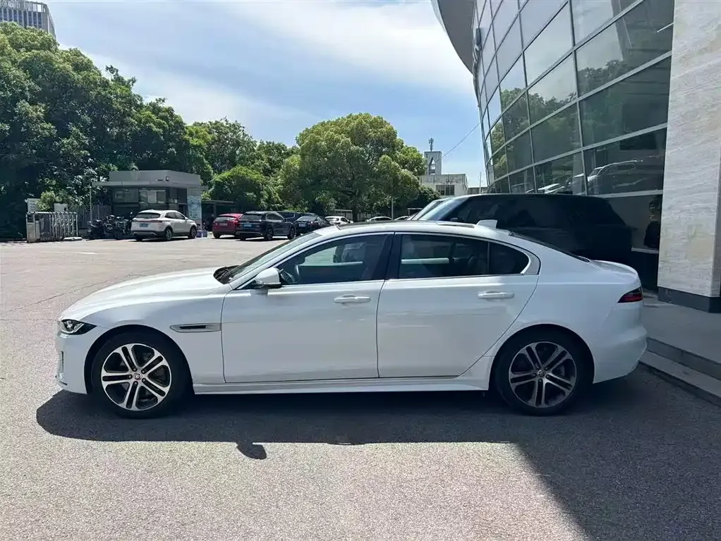 Jaguar XEL Model 2.0T 250PS R-DYNAMIC S Progressive Sport Edition 2025 — фото 18