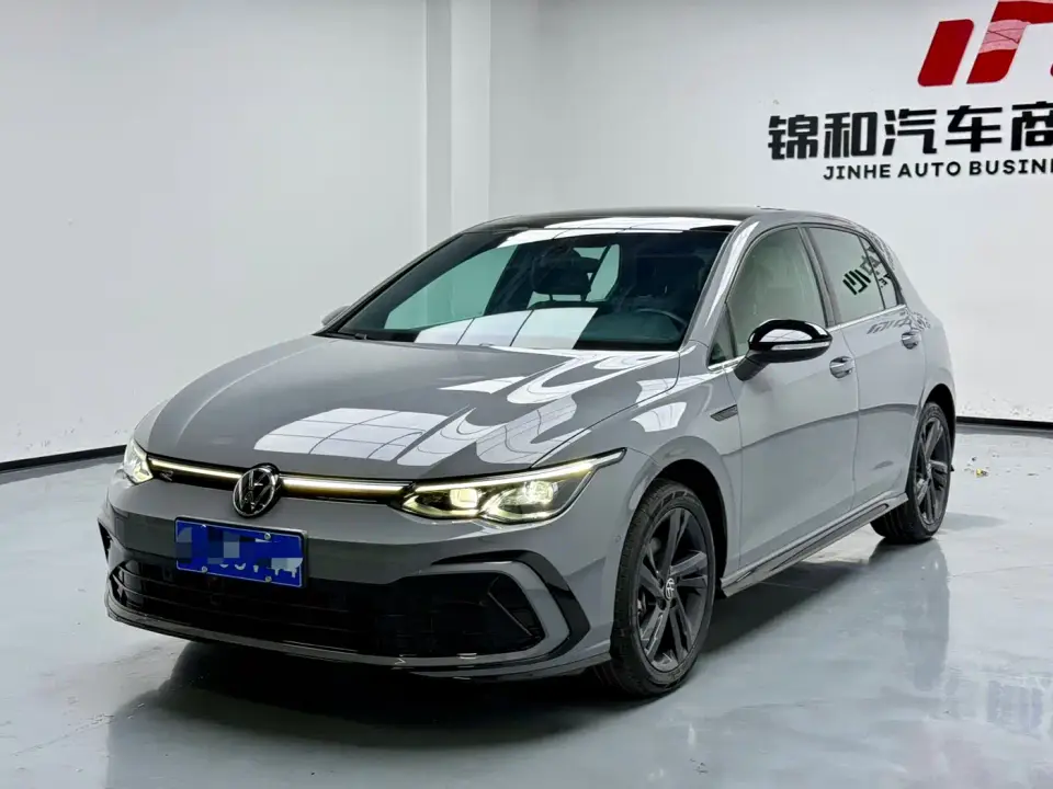 Volkswagen Golf Model 280TSI DSG R-Line 2023
