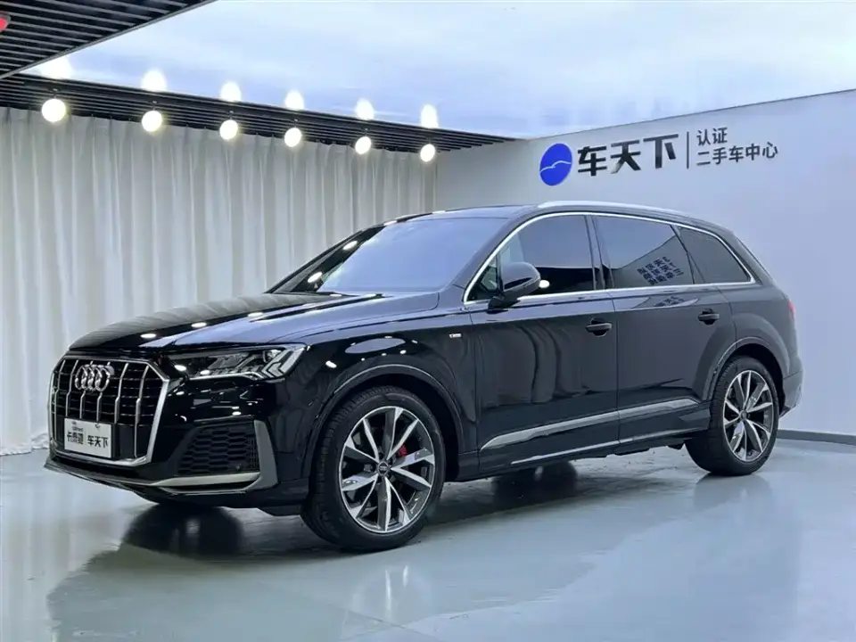 Audi Q7 55 TFSI quattro S line Sport 2023
