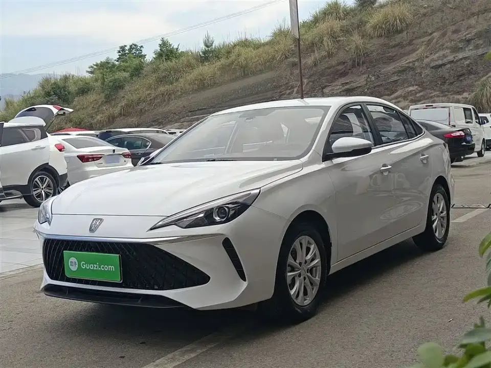 Roewe i5 1.5L CVT Luxury Edition 2025