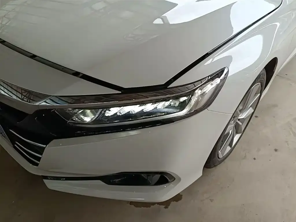 Honda Accord 260TURBO Luxury Edition 2022 — фото 24