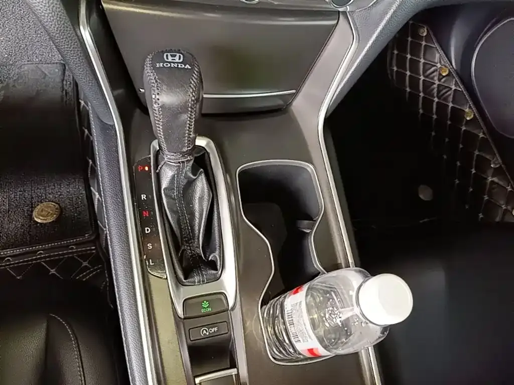 Honda Accord 260TURBO Luxury Edition 2022 — фото 14