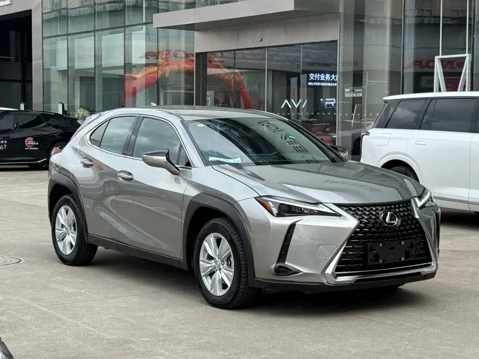 Lexus UX 260h Cool Edition 2023