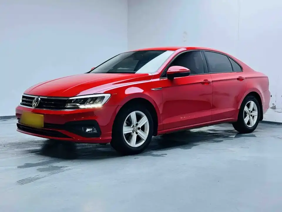 Volkswagen Lamando 230TSI DSG Fashion Edition 2020
