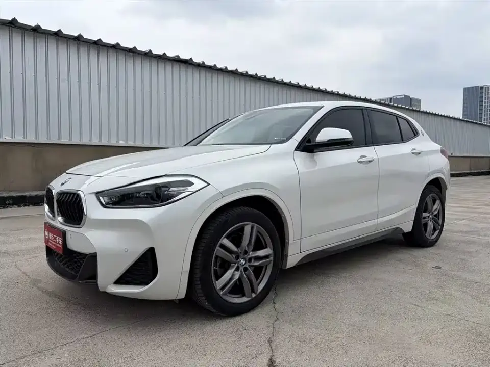 BMW X2 sDrive25i Leading M Sport Package 2021