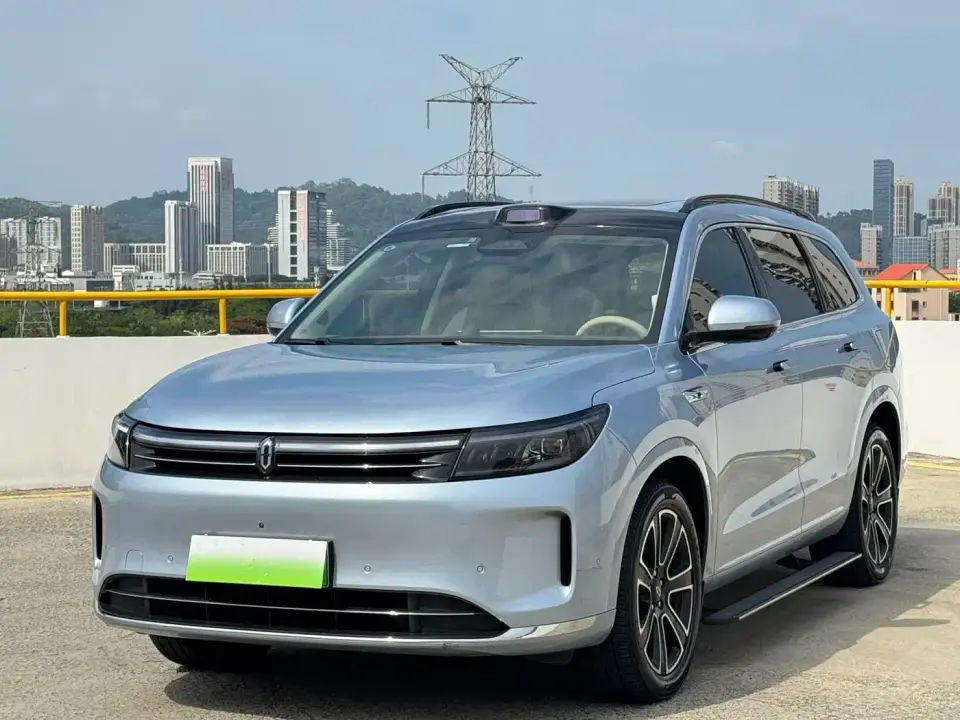 AITO Wenjie AITO M7 1.5T Smart Drive 4WD Ultra 6-seater 2024