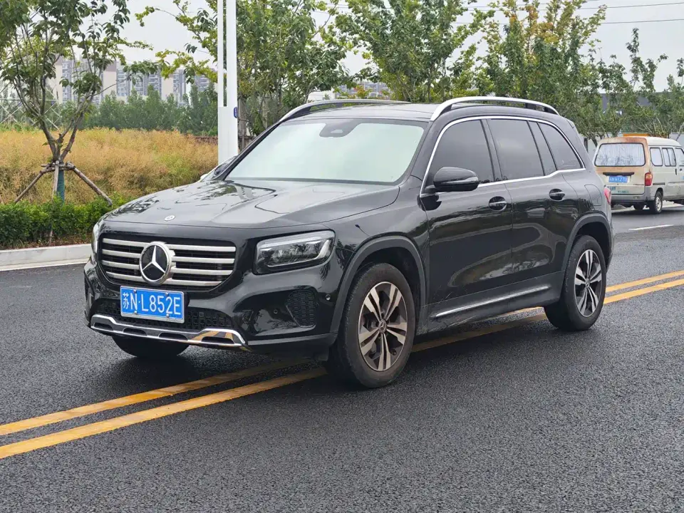Mercedes-Benz GLB-Class Model GLB 200 Dynamic Edition 2025