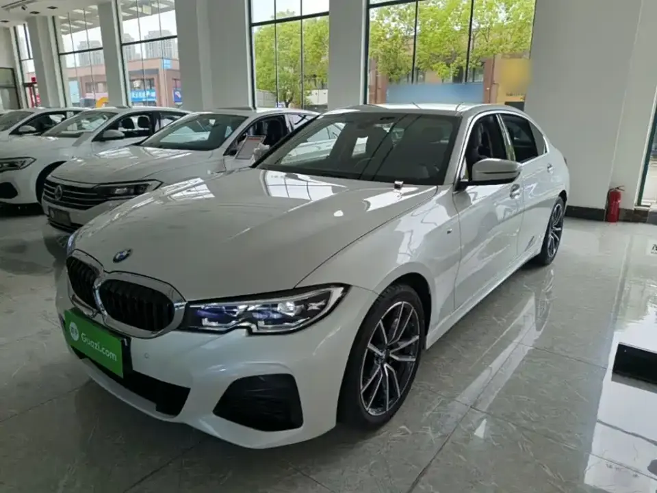 BMW 3 Series 325Li M Sport Package 2022