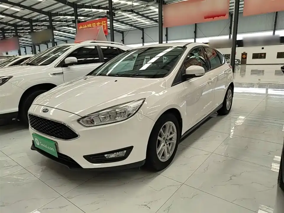 Ford Focus Hatchback Classic 1.6L Automatic Trend Smart Edition 2019