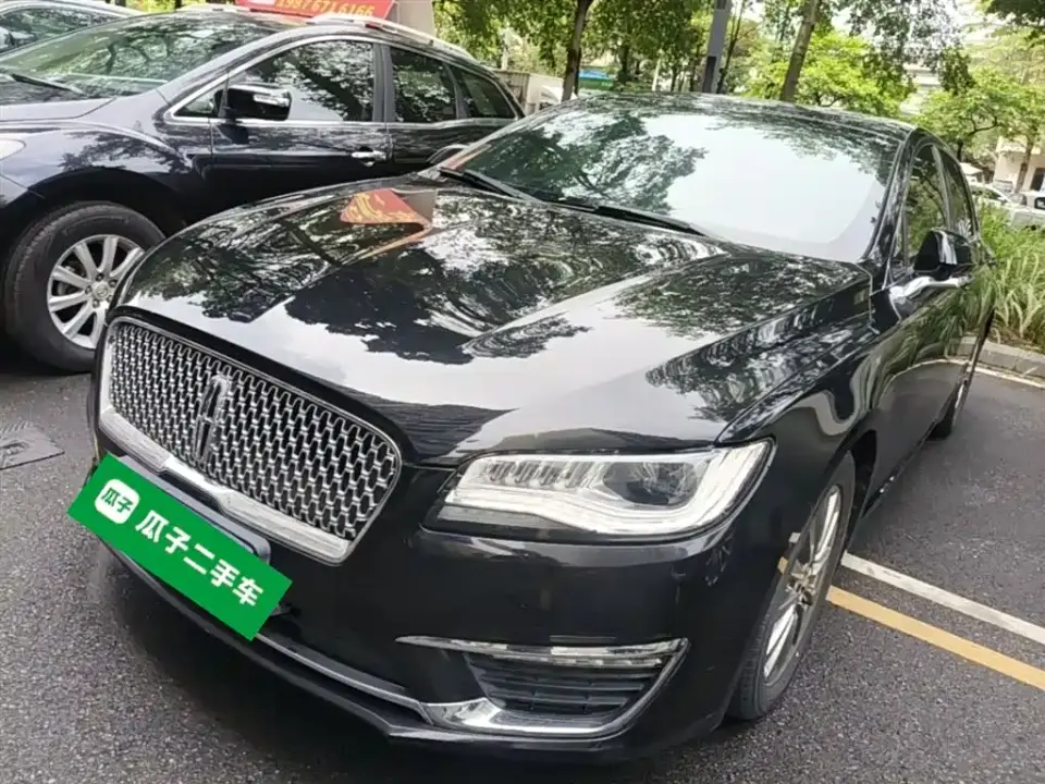 Lincoln MKZ 2.0T Premium Edition 2021