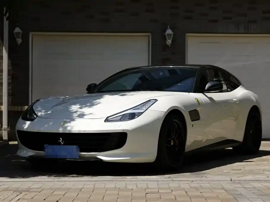 Ferrari GTC4Lusso 3.9T V8 2019