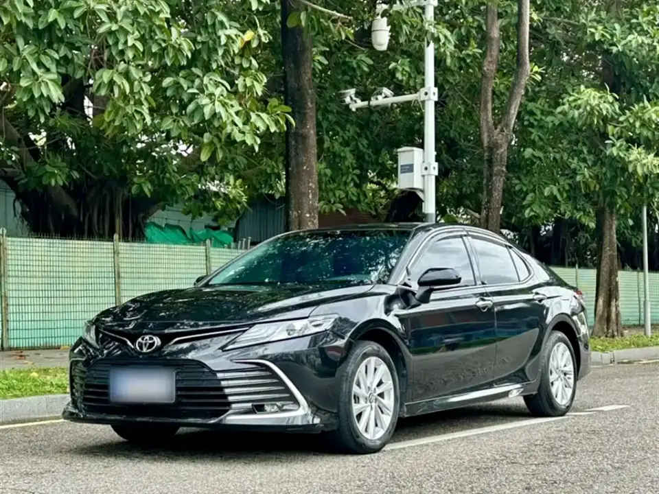 Toyota Camry 2.0G Luxury Edition 2022