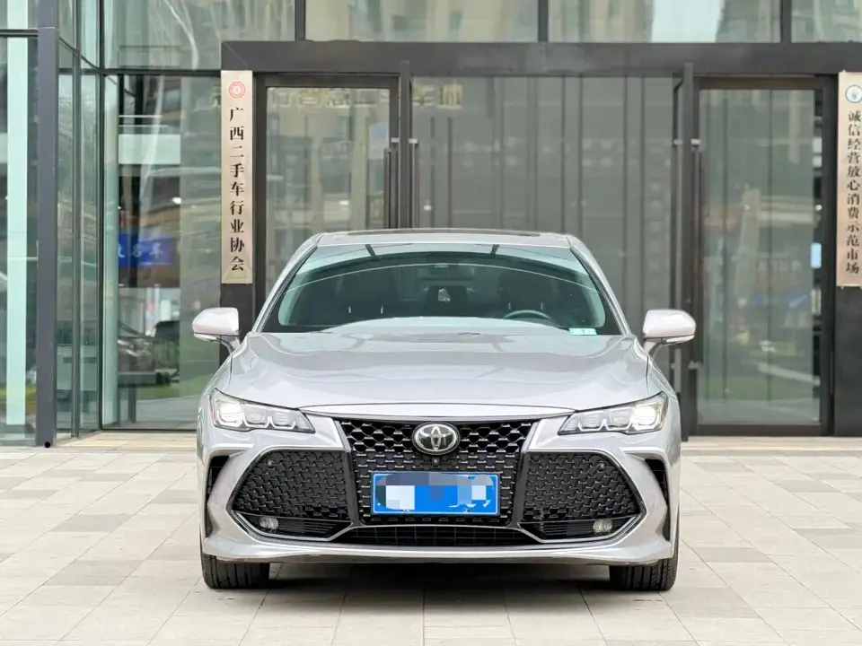 Toyota Avalon 2.0L XLE Premium Edition (China VI) 2020