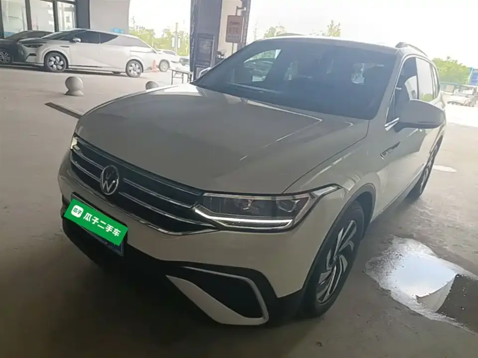 Volkswagen Tiguan L Facelift 330TSI Automatic 2WD Smart Edition 2023