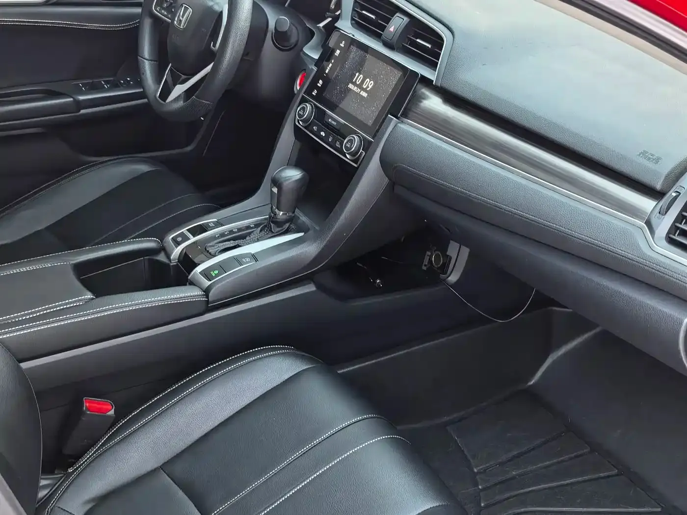 Honda Civic 220TURBO CVT Jingdong Edition China V 2022 — фото 18