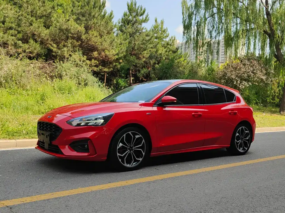 Ford Focus Hatchback EcoBoost 180 Automatic ST Line 2020