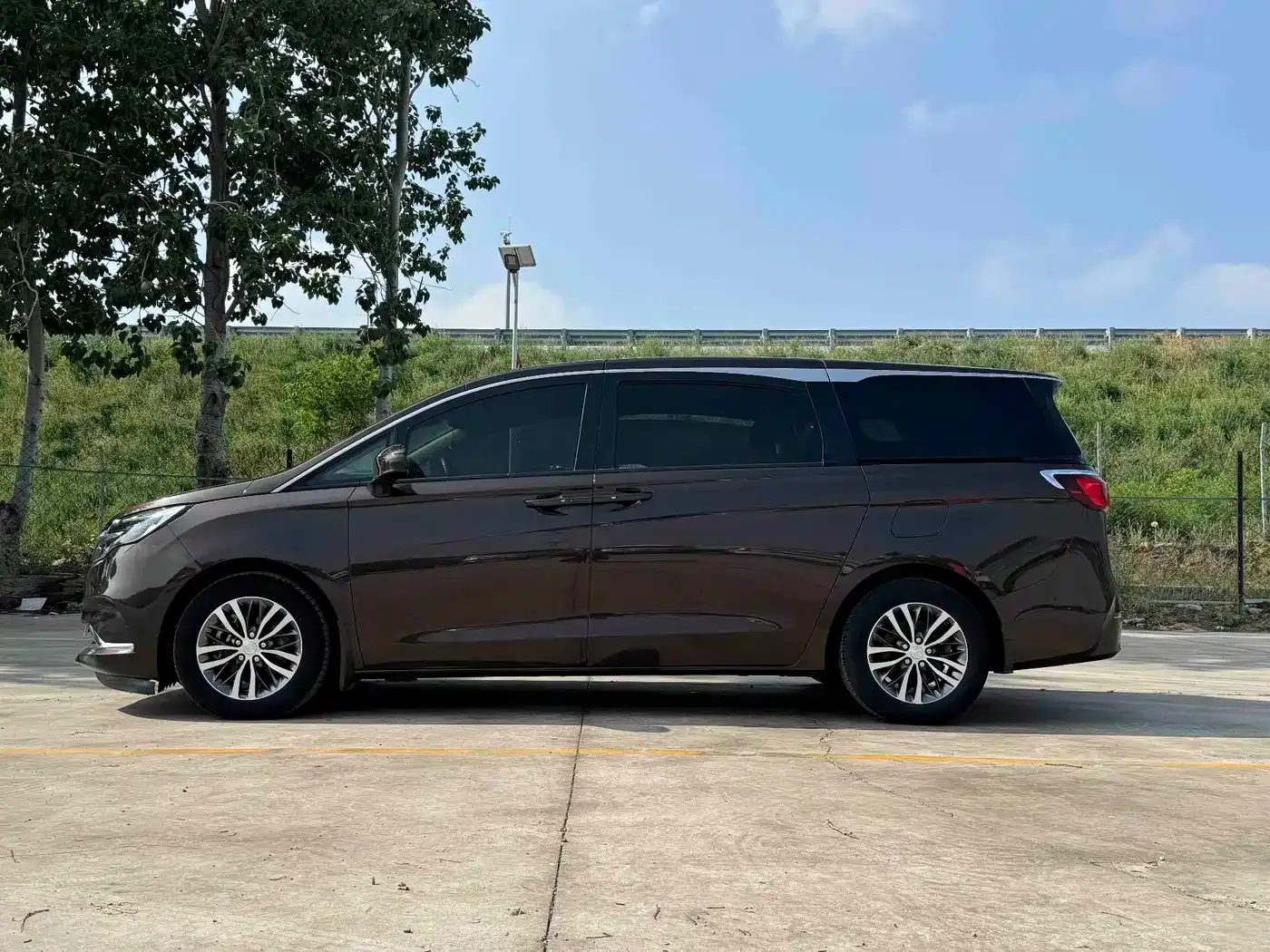 Buick GL8 ES Landlord 653T Premium 2021 — фото 5